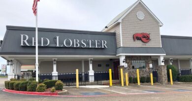 Business Beat: QT gas station heads to former Red Lobster location in Longview | For Subscribers Only